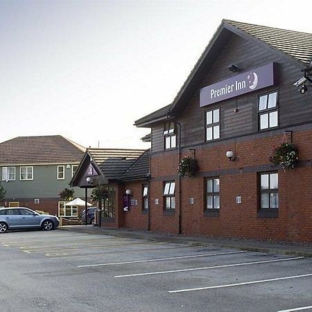 Premier Inn Birmingham Oldbury オールドベリー エクステリア 写真