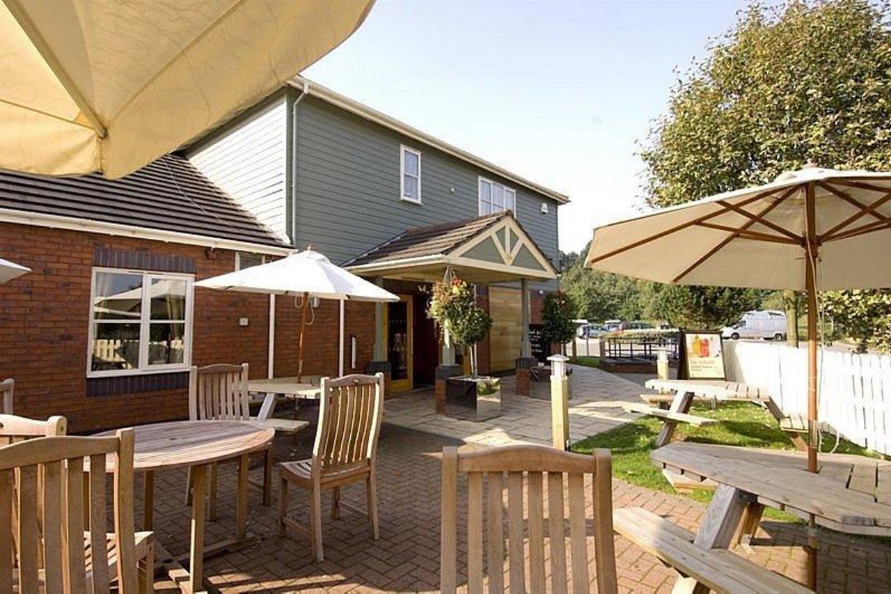 Premier Inn Birmingham Oldbury オールドベリー エクステリア 写真