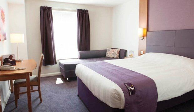 Premier Inn Birmingham Oldbury オールドベリー エクステリア 写真